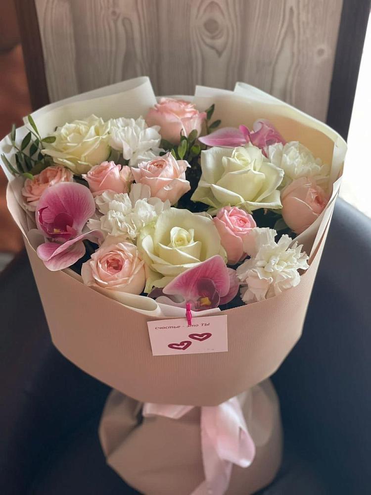 Букет цветов из: Орхидеи, Розы и Гвоздики в Коломыцево