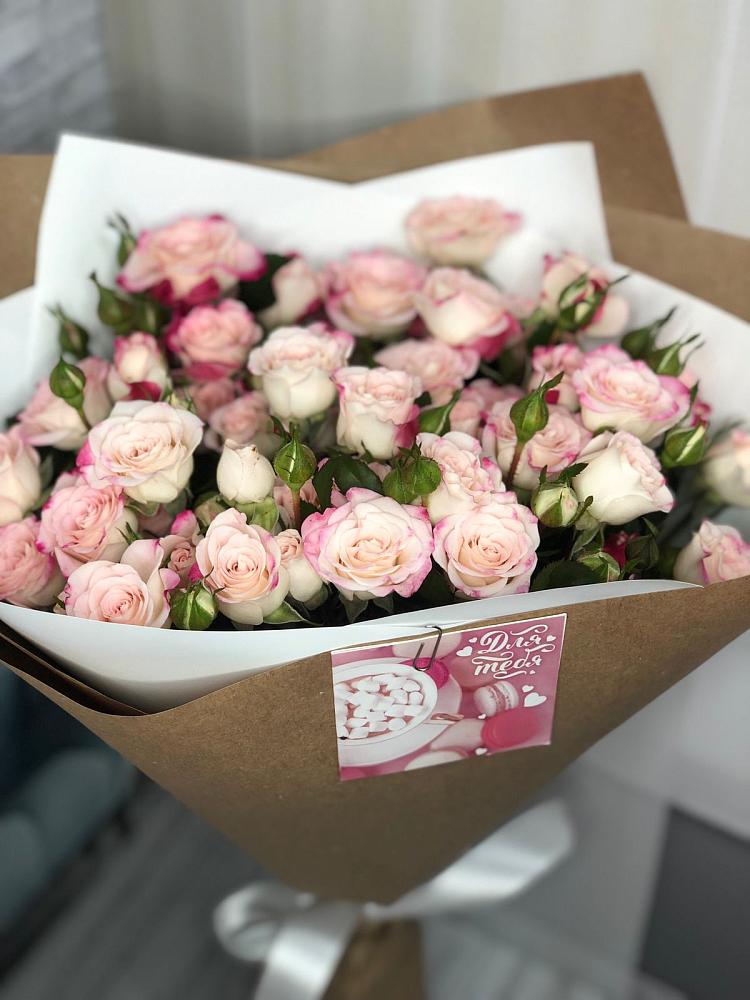 Букет цветов из: Розы в Коломыцево