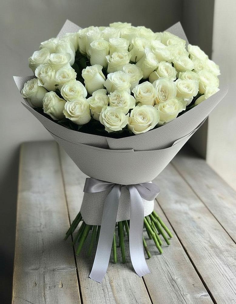 Букет 35 Белых роз в Коломыцево
