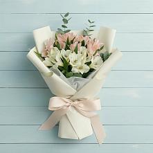 Букет цветов из:  Альстромерии в Коломыцево