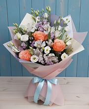 Букет цветов из:  Лизиантусы, Розы, Альстромерии и Гипсофила #REPLACE_PRED# Коломыцево