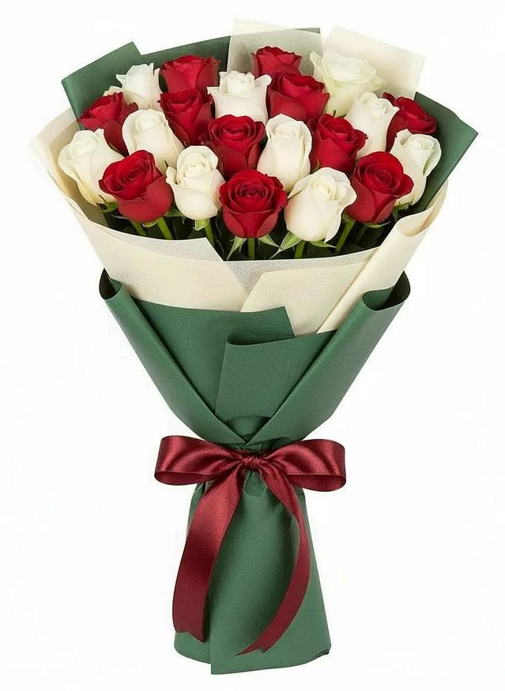 Букет Микс из красных и белых роз в Коломыцево