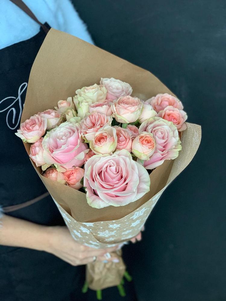 Букет цветов из: Хризантемы и Розы в Коломыцево