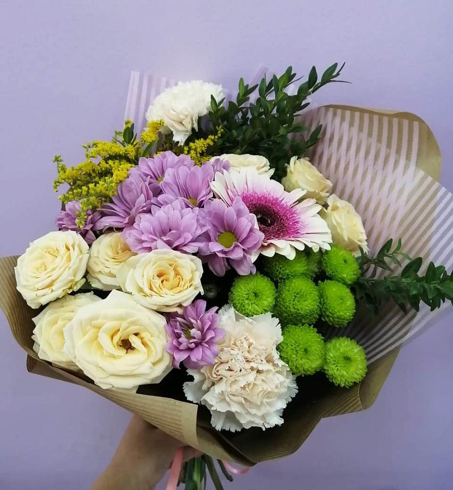 Букет цветов из: Хризантемы, Розы, Гвоздики и Герберы в Коломыцево