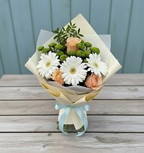 Букет цветов из:  Герберы, Розы и Хризантемы в Коломыцево